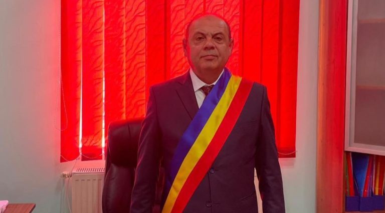 Mihai Puruhniuc, primar Trusesti